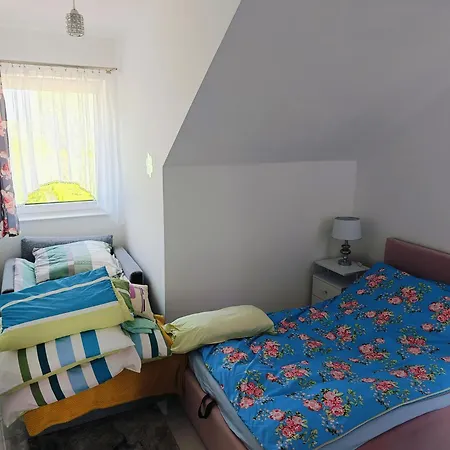 Ostoja U Diany Nad Zatoka Apartamento *